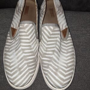 Olukai slip on shoes